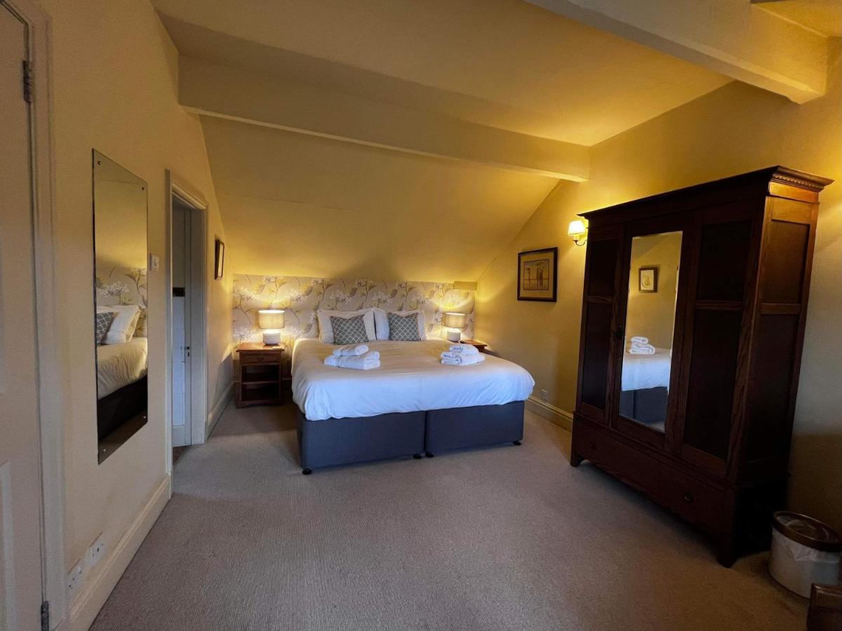 Inn The Red Lion & Manor House