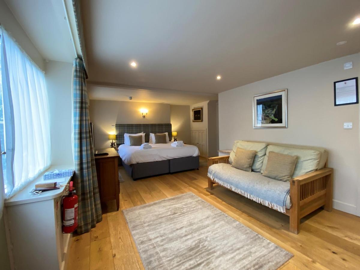 The Red Lion & Manor House 3*